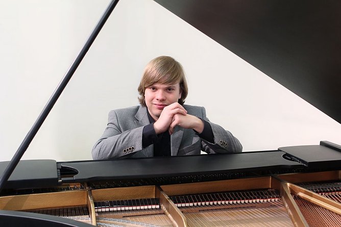 Neuer Kompositionsstipendiat (Foto: Anne Genkel) Neuer Kompositionsstipendiat (Foto: Anne Genkel)