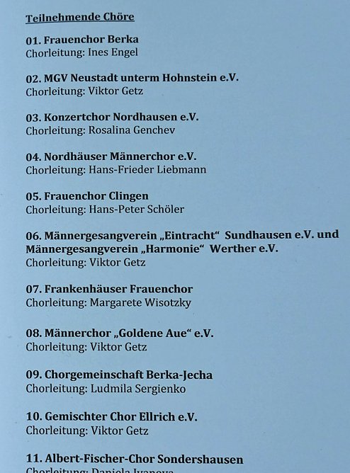 8. Kyffh&auml;user Singen auf dem Burghof (Foto: Siegfried Wenzel)