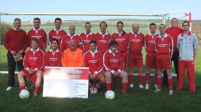 Neue Trikots für Rot-Weiß Gorsleben (Foto: Rot-Weiß Gorsleben) Neue Trikots für Rot-Weiß Gorsleben (Foto: Rot-Weiß Gorsleben)