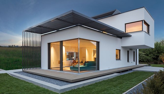 Strom selbst erzeugen und nutzen (Foto: tdx/Luxhaus) Strom selbst erzeugen und nutzen (Foto: tdx/Luxhaus)