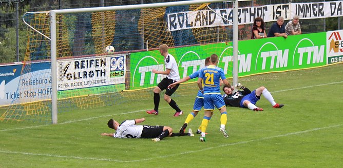 Mit klarem Sieg zur Meisterschaft (Foto: Karl-Heinz Herrmann) Mit klarem Sieg zur Meisterschaft (Foto: Karl-Heinz Herrmann)