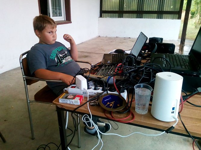 Sonnenwende Feier SPD Artern u Donndorf (Foto: Radio Artern) Sonnenwende Feier SPD Artern u Donndorf (Foto: Radio Artern)