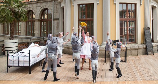 Premiere: Die Magd als Herrin (Foto: András Dobi) Premiere: Die Magd als Herrin (Foto: András Dobi)