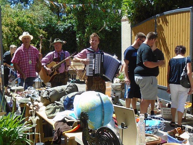 6. Flohmarkt mit Mega - Besucherrekord (Foto: Peter Ke&szlig;ler)