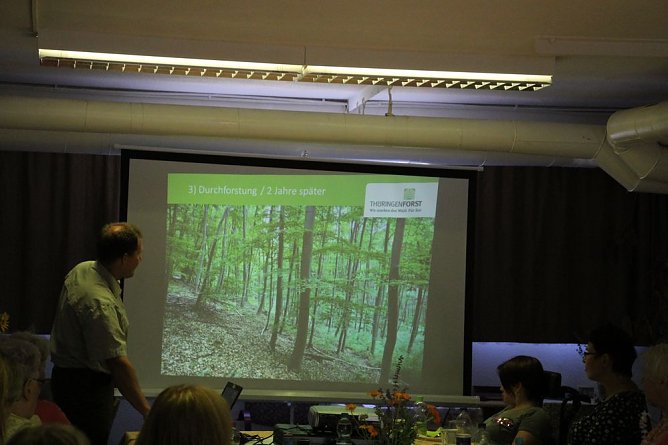 Revierf&ouml;rster zu Besuch (Foto: Karl-Heinz Herrmann)