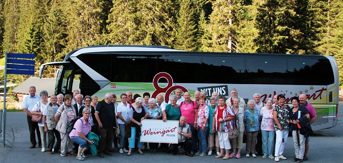 Alterskameraden der Feuerwehr auf großer Fahrt (Foto: Günter Herting) Alterskameraden der Feuerwehr auf großer Fahrt (Foto: Günter Herting)