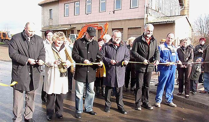 Freigabe Brücke Wenigenehrich (Foto: Karl-Heinz Herrmann) Freigabe Brücke Wenigenehrich (Foto: Karl-Heinz Herrmann)