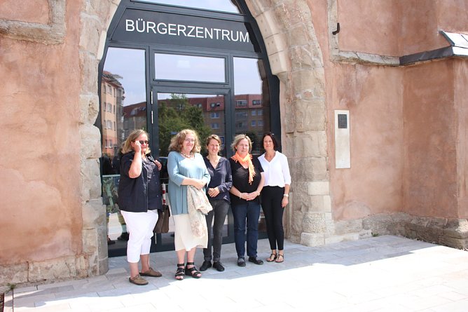 Solidarische Zusammenleben der Generationen (Foto: Karl-Heinz Herrmann) Solidarische Zusammenleben der Generationen (Foto: Karl-Heinz Herrmann)