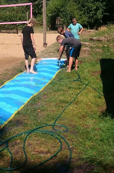 Neues vom Abenteuerspielplatz (Foto: Stadtjugendring) Neues vom Abenteuerspielplatz (Foto: Stadtjugendring)