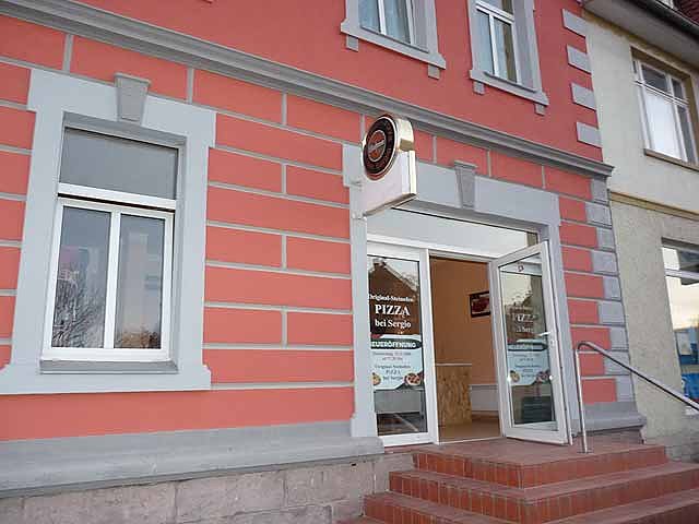 Pizza bei Sergio (Foto: Karl-Heinz Herrmann) Pizza bei Sergio (Foto: Karl-Heinz Herrmann)