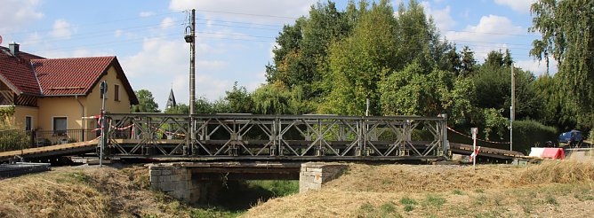 Brücke in Thalebra steht schon (Foto: Karl-Heinz Herrmann) Brücke in Thalebra steht schon (Foto: Karl-Heinz Herrmann)