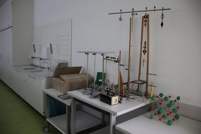 Ansturm auf Schule (Foto: Karl-Heinz Herrmann)