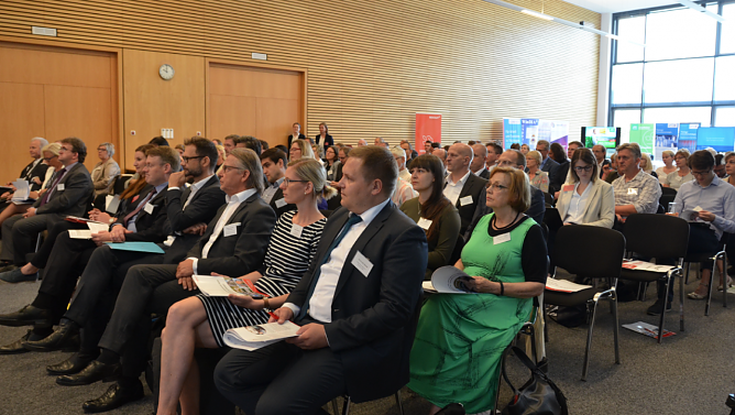 &Uuml;ber 100 interessierte Akteure aus Politik, Wissenschaft und Gesellschaft nahmen an der Konferenz f&uuml;r eine gesunde Region teil (Foto: Hochschule Nordhausen)