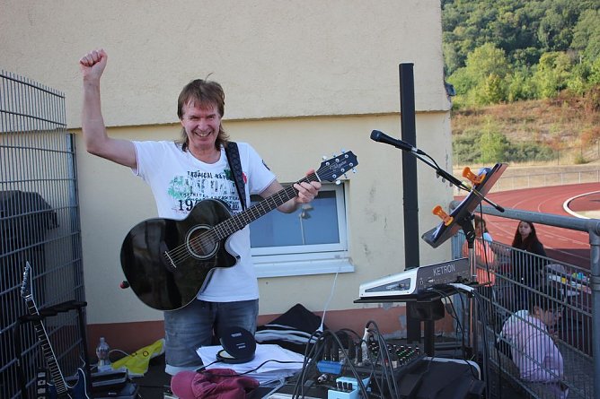 Bereits 8. Behindertensportfest (Foto: Karl-Heinz Herrmann) Bereits 8. Behindertensportfest (Foto: Karl-Heinz Herrmann)