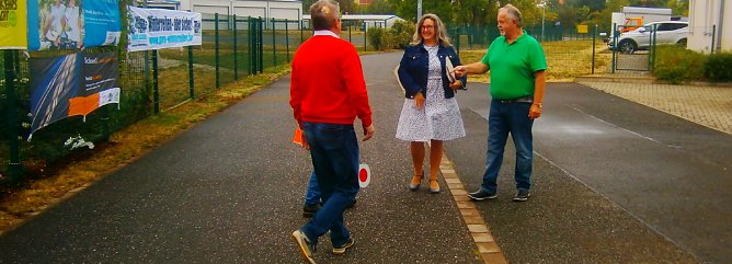 Großer Bahnhof bei der Kreisverkehrswacht Sondershausen e.V. (Foto: Peter Rübesam) Großer Bahnhof bei der Kreisverkehrswacht Sondershausen e.V. (Foto: Peter Rübesam)