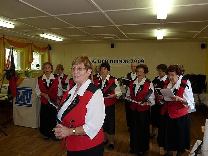 Regina Schedifka beim Tag der heimat (Foto: Karl-Heinz Herrmann) Regina Schedifka beim Tag der heimat (Foto: Karl-Heinz Herrmann)