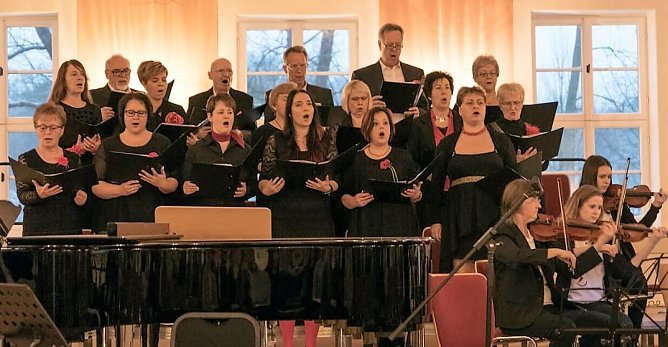 Singen bringt Freude ins Herz (Foto: Landratsamt Kyffhäuserkreis) Singen bringt Freude ins Herz (Foto: Landratsamt Kyffhäuserkreis)