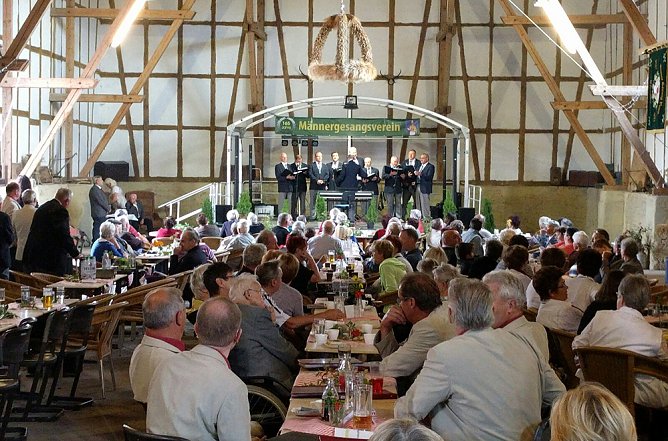 "Fest der Vereine" in Clingen... (Foto: Stefan Schard)