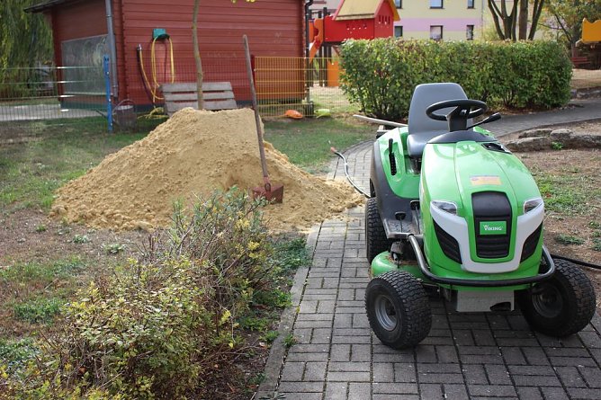 Neuer Spielplatz in Großfurra (Foto: Karl-Heinz Herrmann) Neuer Spielplatz in Großfurra (Foto: Karl-Heinz Herrmann)