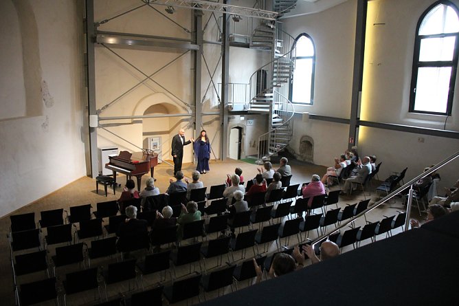 Ihr solltet genießen...!" (Foto: Karl-Heinz Herrmann) Ihr solltet genießen...!" (Foto: Karl-Heinz Herrmann)