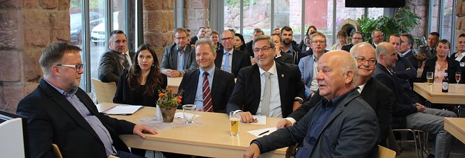 Förderprogramm Digitalisierung vorgestellt (Foto: Karl-Heinz Herrmann) Förderprogramm Digitalisierung vorgestellt (Foto: Karl-Heinz Herrmann)