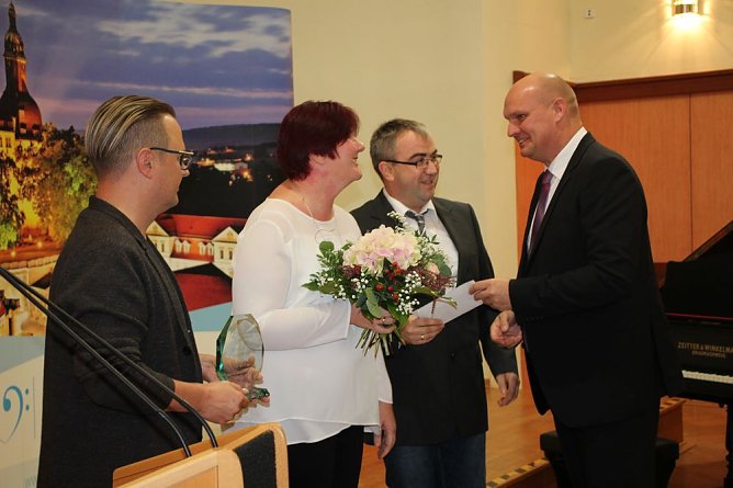 Die Ausgezeichneten der Ehrenamtsgala (1) (Foto: Karl-Heinz Herrmann) Die Ausgezeichneten der Ehrenamtsgala (1) (Foto: Karl-Heinz Herrmann)