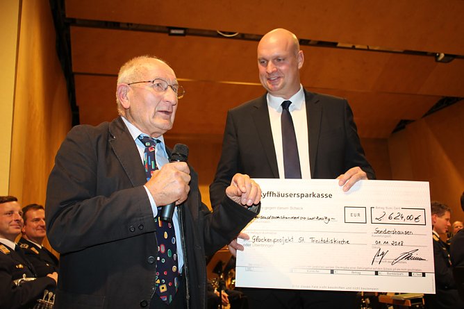 Begeisterndes Benefizkonzert (Foto: Karl-Heinz Herrmann) Begeisterndes Benefizkonzert (Foto: Karl-Heinz Herrmann)