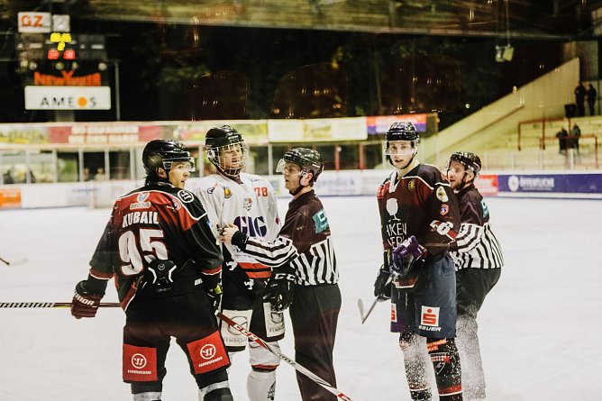 Tordebütanten Gregor Kubail (links) und Florian Kraus (rechts) (Foto: EC Harzer Falken) Tordebütanten Gregor Kubail (links) und Florian Kraus (rechts) (Foto: EC Harzer Falken)