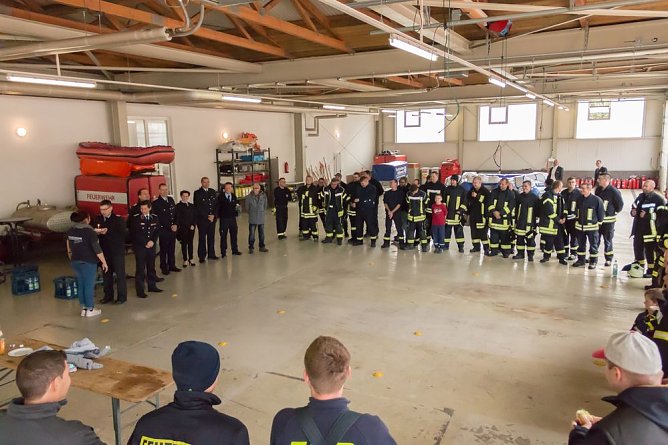 Feuerwehren &uuml;bten in Greu&szlig;en (Foto: Kreisfeuerwehrverband Sondershausen)