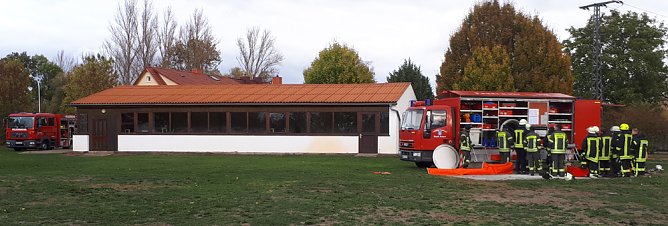 Ausbildungssamstag der Feuerwehren im Bereich Artern (Foto: Sven Linke) Ausbildungssamstag der Feuerwehren im Bereich Artern (Foto: Sven Linke)