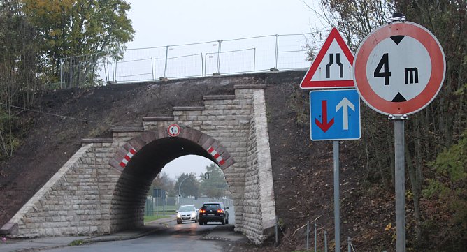 Vollsperrung der Jechastraße (Foto: Karl-Heinz Herrmann) Vollsperrung der Jechastraße (Foto: Karl-Heinz Herrmann)