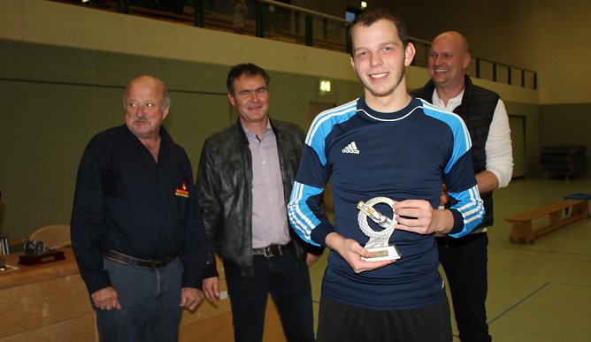 Spannendes Finale beim 11. Sponsorencup (Foto: Karl-Heinz Herrmann) Spannendes Finale beim 11. Sponsorencup (Foto: Karl-Heinz Herrmann)