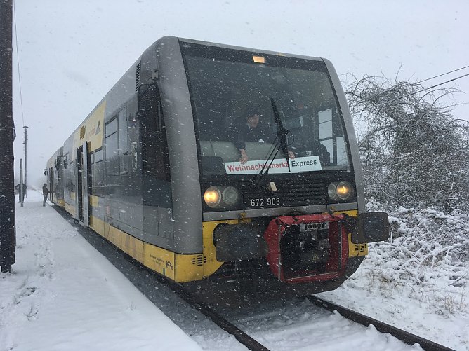 Weihnachtsmarktexpress wieder unterwegs (Foto: IG Unstrutbahn) Weihnachtsmarktexpress wieder unterwegs (Foto: IG Unstrutbahn)
