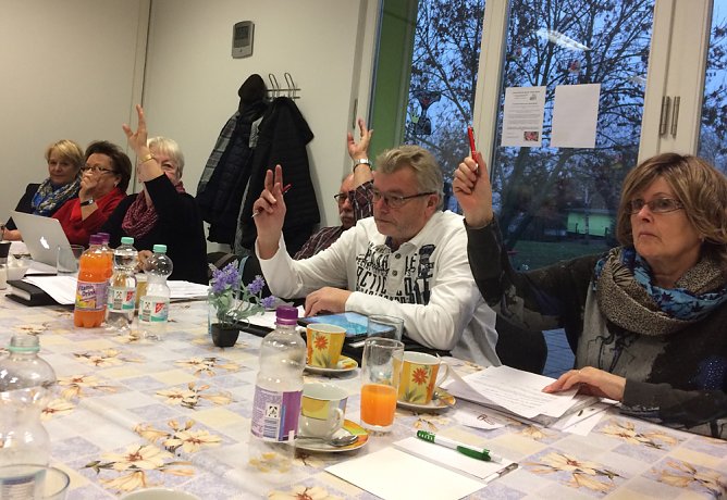 Mit neuer Mannschaft (Foto: Gudrun Holbe) Mit neuer Mannschaft (Foto: Gudrun Holbe)