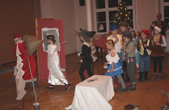 Weihnachtliche Weltreise gemacht (Foto: Karl-Heinz Herrmann)