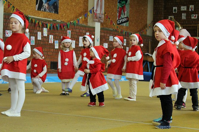 Weihnachtsturnen nicht verpassen! (Foto: Karl-Heinz Herrmann)
