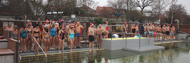 50.000. Besucher im Solewasse-Vitalpark (Foto: Karl-Heinz Herrmann) 50.000. Besucher im Solewasse-Vitalpark (Foto: Karl-Heinz Herrmann)