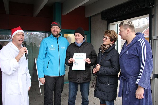 50.000. Besucher im Solewasse-Vitalpark (Foto: Karl-Heinz Herrmann) 50.000. Besucher im Solewasse-Vitalpark (Foto: Karl-Heinz Herrmann)