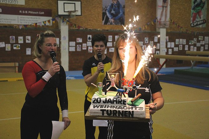 Jubil&auml;um - 20 Mal Weihnachtsturnen (Foto: Karl-Heinz Herrmann)