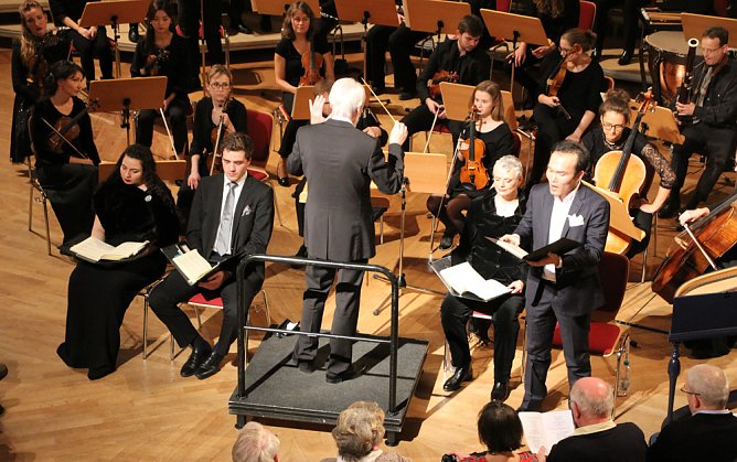 Klangvolles Weihnachtsoratorium (Foto: Karl-Heinz Herrmann) Klangvolles Weihnachtsoratorium (Foto: Karl-Heinz Herrmann)