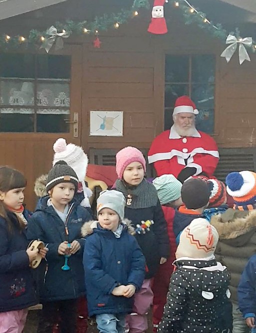 Weihnachtsmarkt im K&auml;ferland (Foto: Kita K&auml;ferland)
