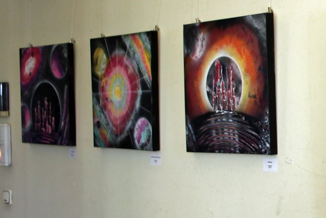 Neue Ausstellung im Landratsamt (Foto: Karl-Heinz Herrmann) Neue Ausstellung im Landratsamt (Foto: Karl-Heinz Herrmann)