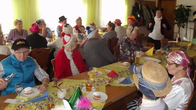 Stimmung, Spa&szlig; und gute Laune zum Fasching im WB 4 (Foto: Thomas Leipold)