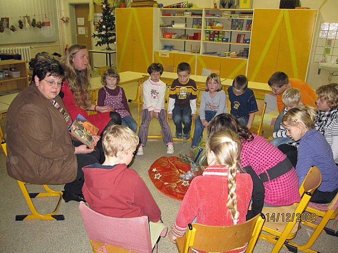 Adventliches Vorlesen (Foto: CDU-Kyfffhäuserkreis) Adventliches Vorlesen (Foto: CDU-Kyfffhäuserkreis)