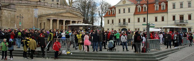 Rosenmontagsumzug nass gemacht (Foto: Karl-Heinz Herrmann)
