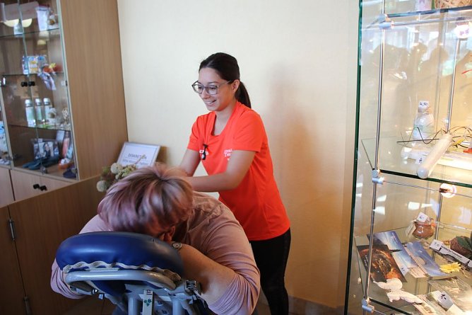 Gut besuchter Gesundheitstag (Foto: Karl-Heinz Herrmann) Gut besuchter Gesundheitstag (Foto: Karl-Heinz Herrmann)