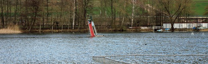 Vorläufig letzte Badesaison am Bebraer Teich? (Foto: Karl-Heinz Herrmann) Vorläufig letzte Badesaison am Bebraer Teich? (Foto: Karl-Heinz Herrmann)