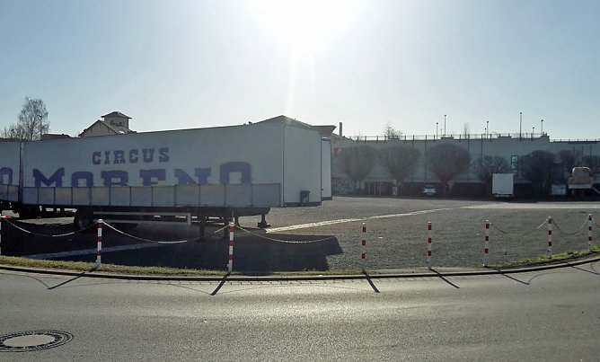 Parkplatz in Sondershausen gesperrt (Foto: Karl-Heinz Herrmann)