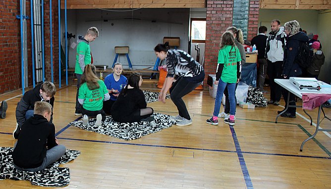 Kreisjugendwettbewerb beim DRK (Foto: Karl-Heinz Herrmann) Kreisjugendwettbewerb beim DRK (Foto: Karl-Heinz Herrmann)