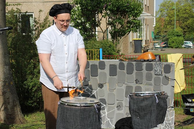 Kitas feiern Mittelalterfest (Foto: Karl-Heinz Herrmann) Kitas feiern Mittelalterfest (Foto: Karl-Heinz Herrmann)